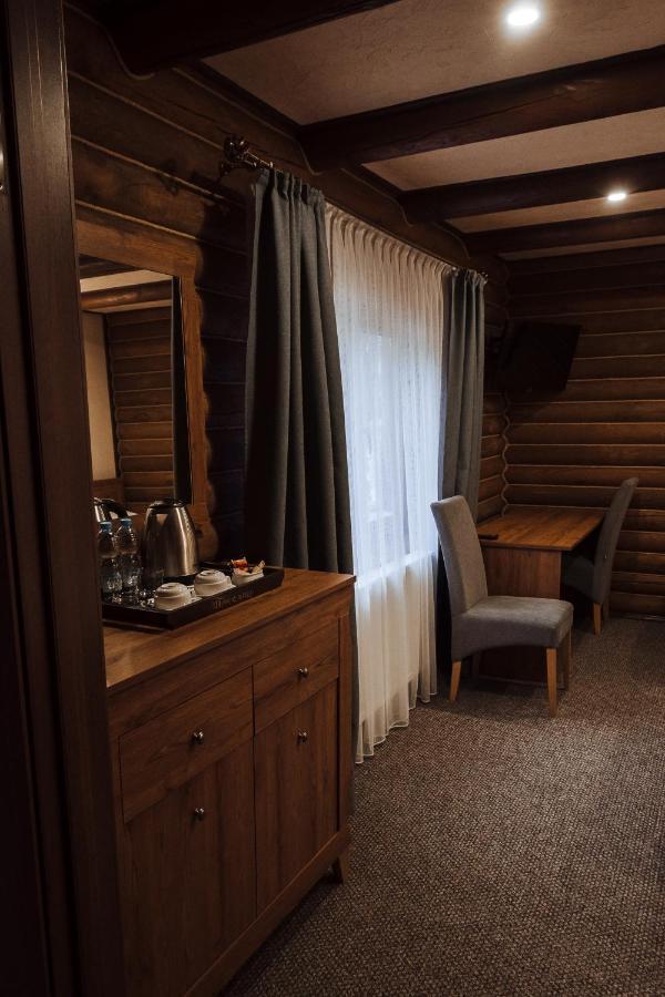 Turiyske Podvir'Ya Hotel Blazhennik Ngoại thất bức ảnh