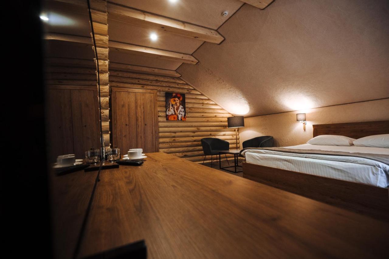 Turiyske Podvir'Ya Hotel Blazhennik Ngoại thất bức ảnh