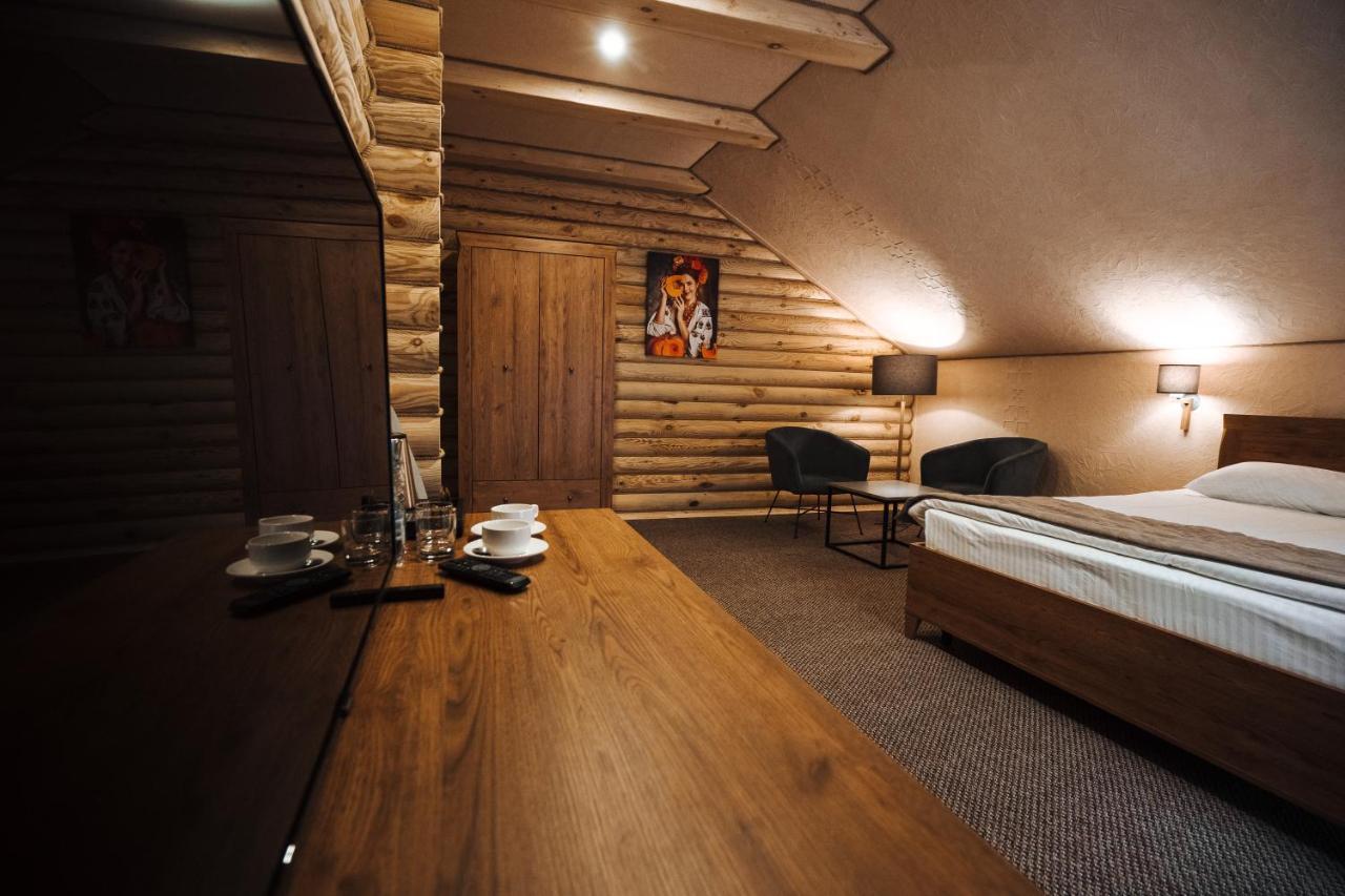 Turiyske Podvir'Ya Hotel Blazhennik Ngoại thất bức ảnh